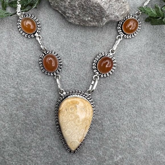 SALE- FOSSIL CORAL/ CARNELIAN SET - Picture 13 of 13